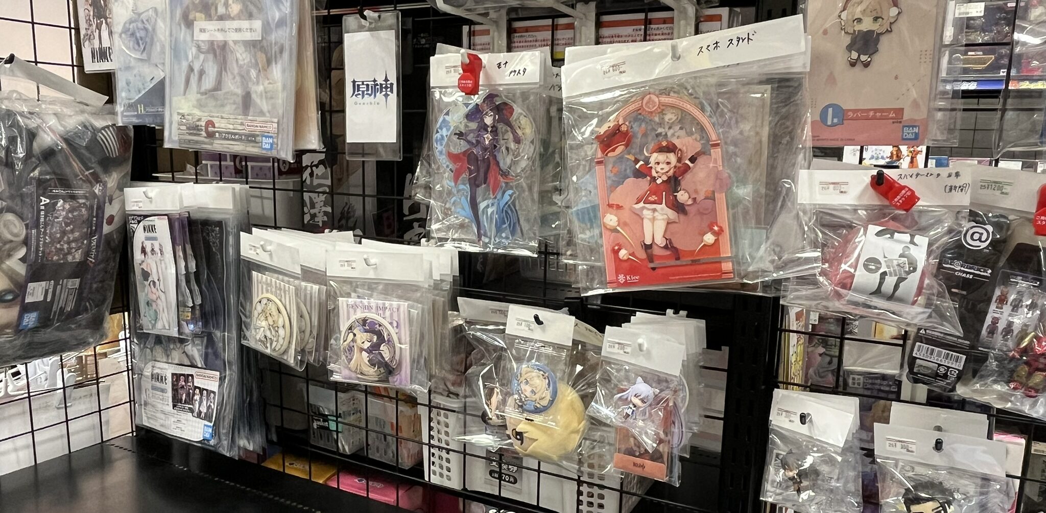 ふるいちイオンモール春日部店 原神グッズ売り場②